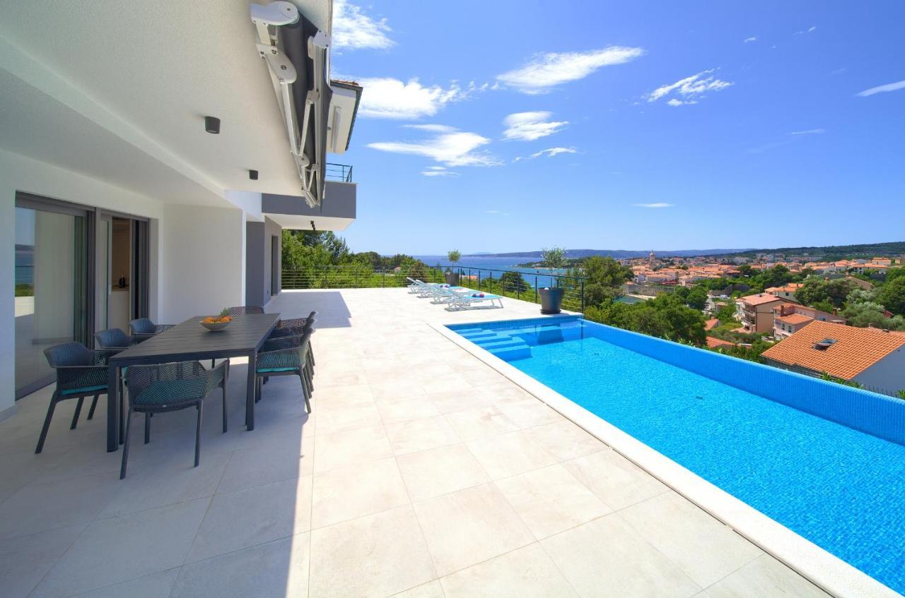Unique Apartment With Private Pool คิร์ก ภายนอก รูปภาพ