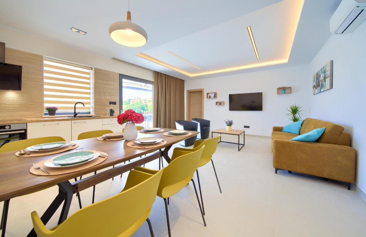 Unique Apartment With Private Pool คิร์ก ภายนอก รูปภาพ