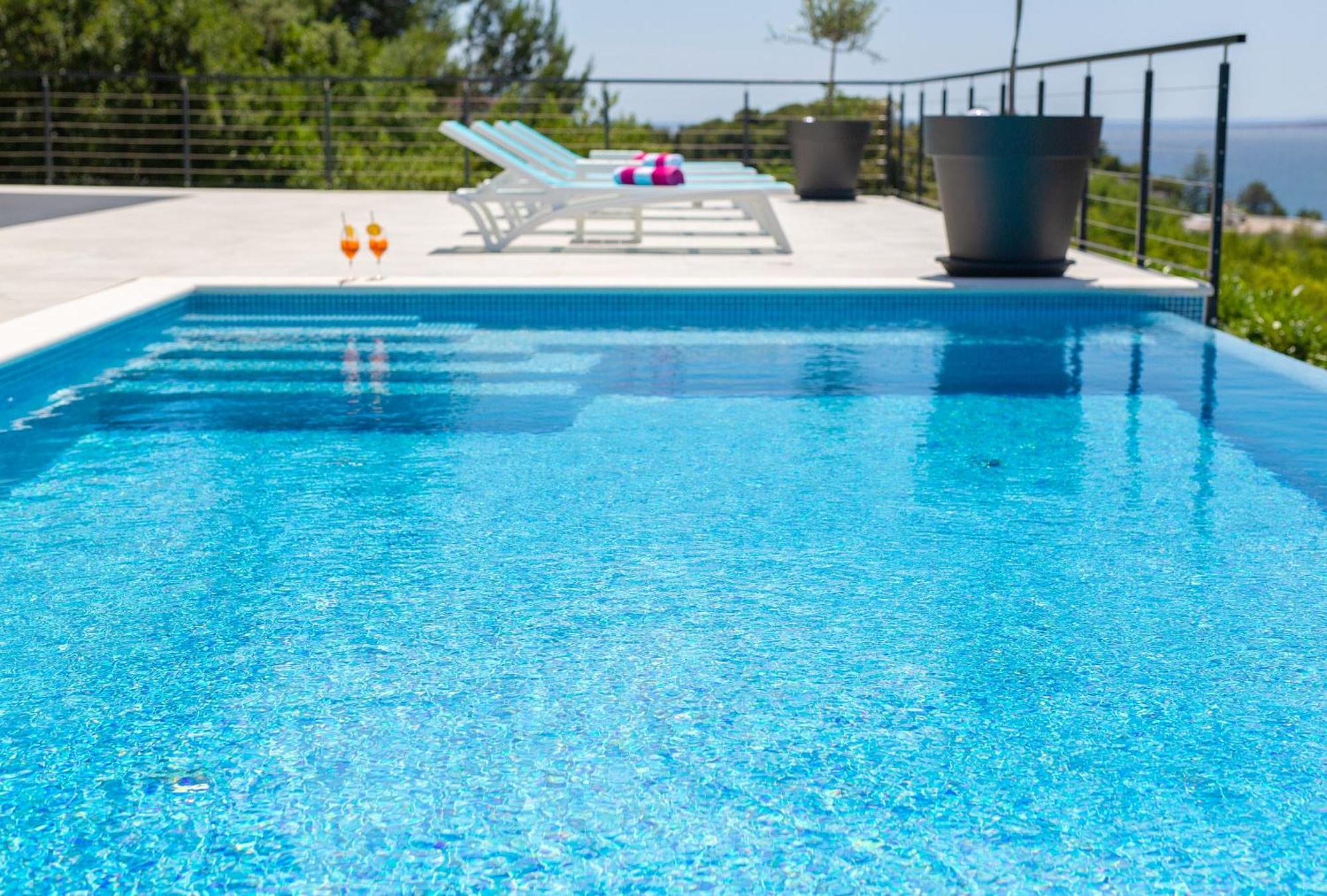 Unique Apartment With Private Pool คิร์ก ภายนอก รูปภาพ